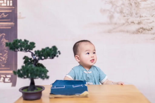 博尔塔拉孕妇几个月有反应